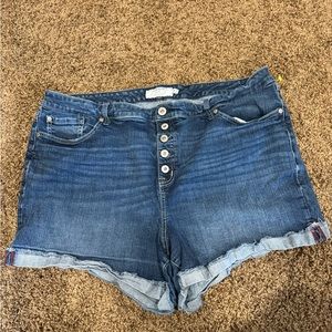 Torrid Jean shorts size 24